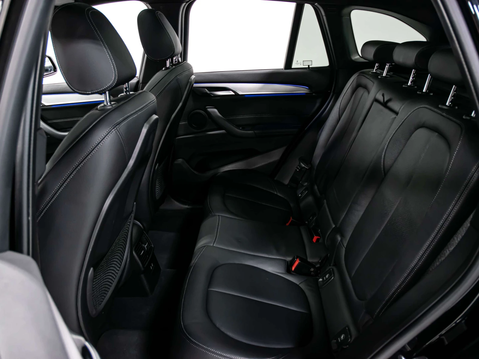 BMW X1 xDrive28i M SPORT / ЦЕНА ДО БЪЛГАРИЯ , снимка 12 - Автомобили и джипове - 54980688
