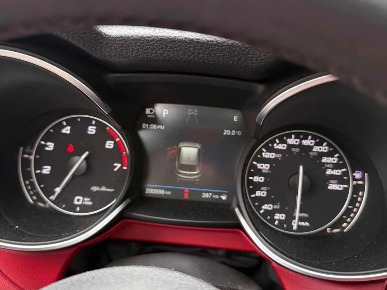 Alfa Romeo Stelvio * TI SPORT * ДИСТРОНИК* ПАНОРАМА* КАМЕРА* , снимка 8 - Автомобили и джипове - 55395442