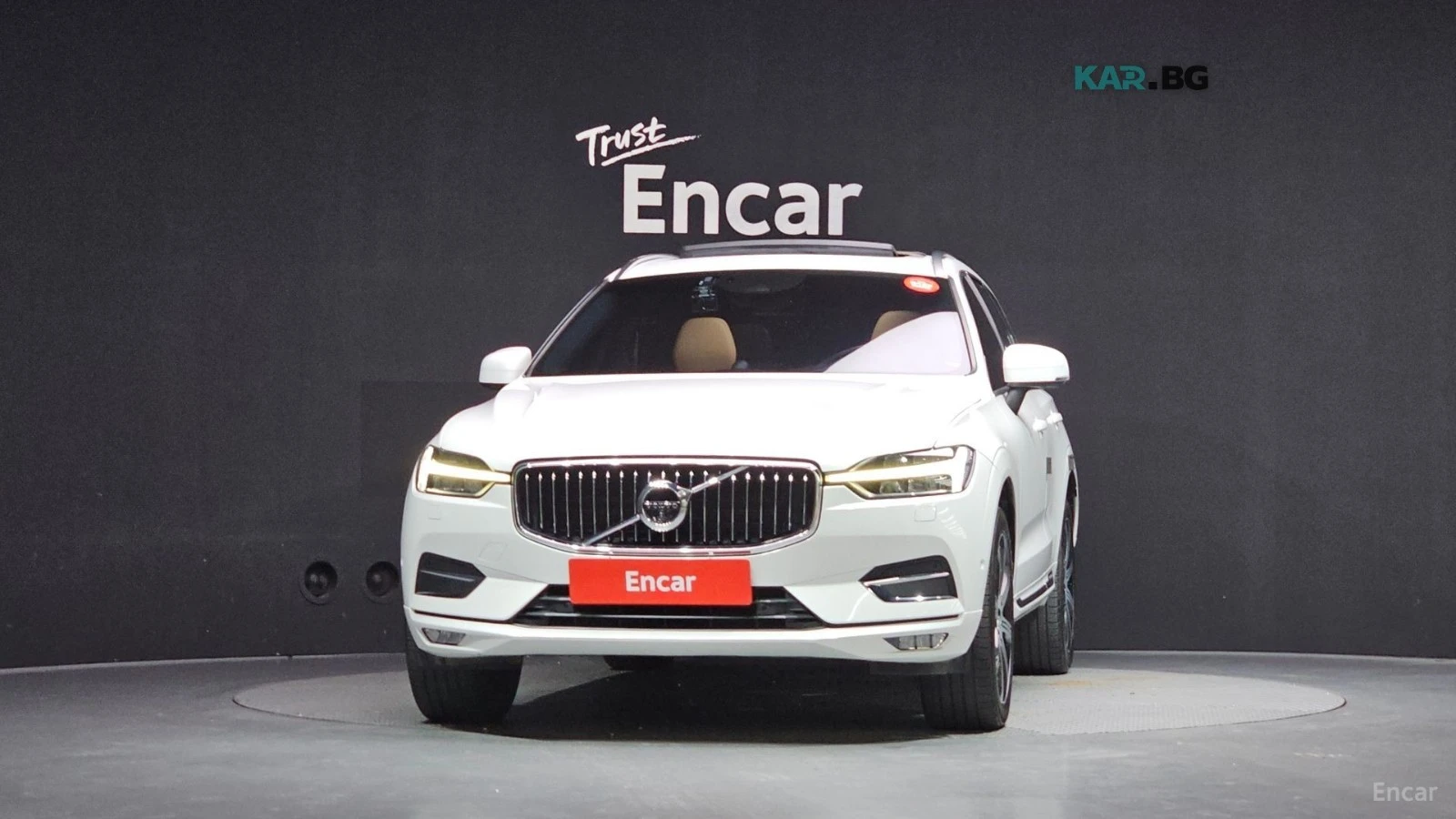Volvo XC60 D5 INSCRIPTION| B&W| DISTRONIC| ПАНО| , снимка 3 - Автомобили и джипове - 56071952