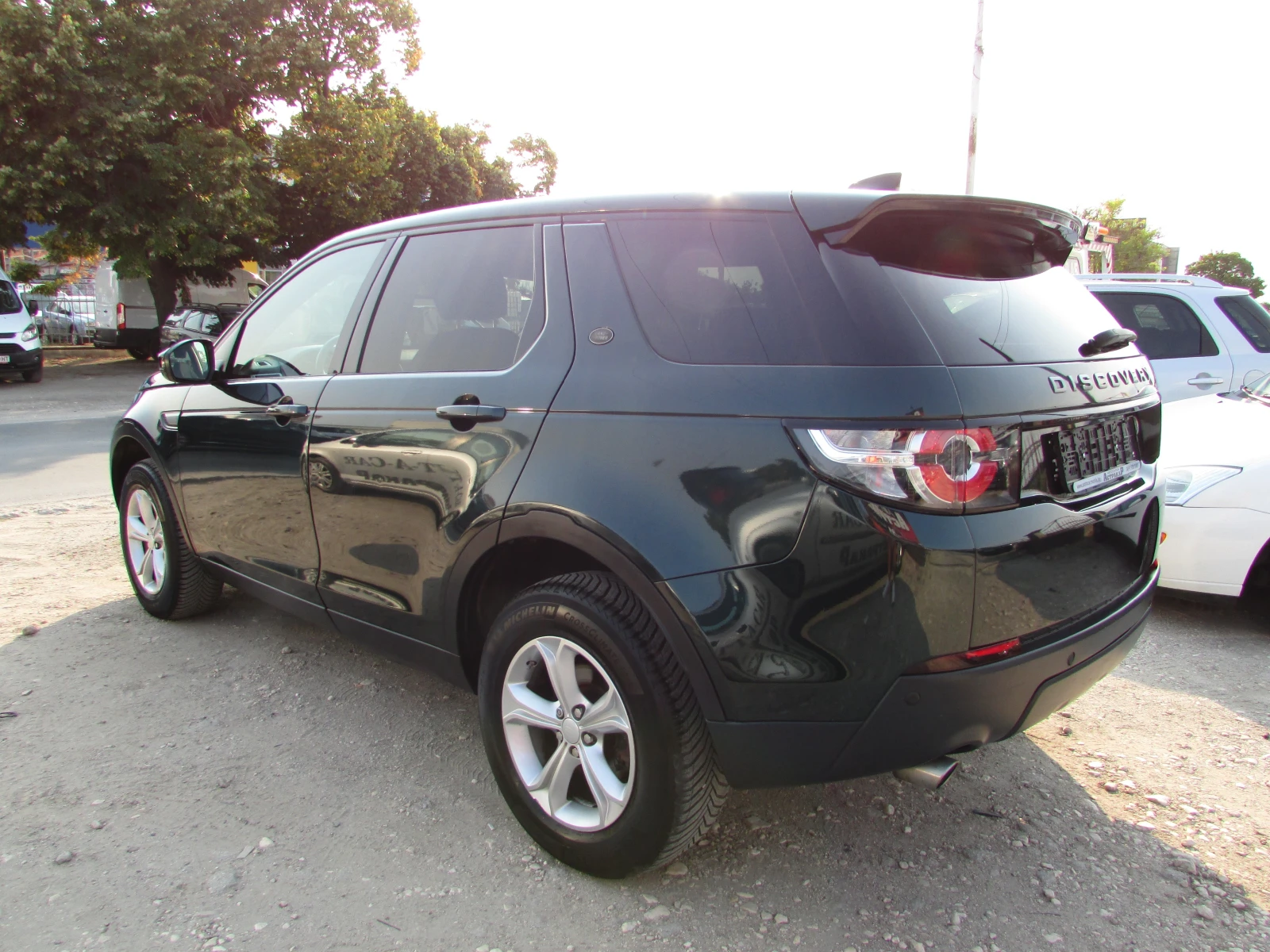 Land Rover Discovery Sport 2.0D EURO6B, снимка 6 - Автомобили и джипове - 56074529