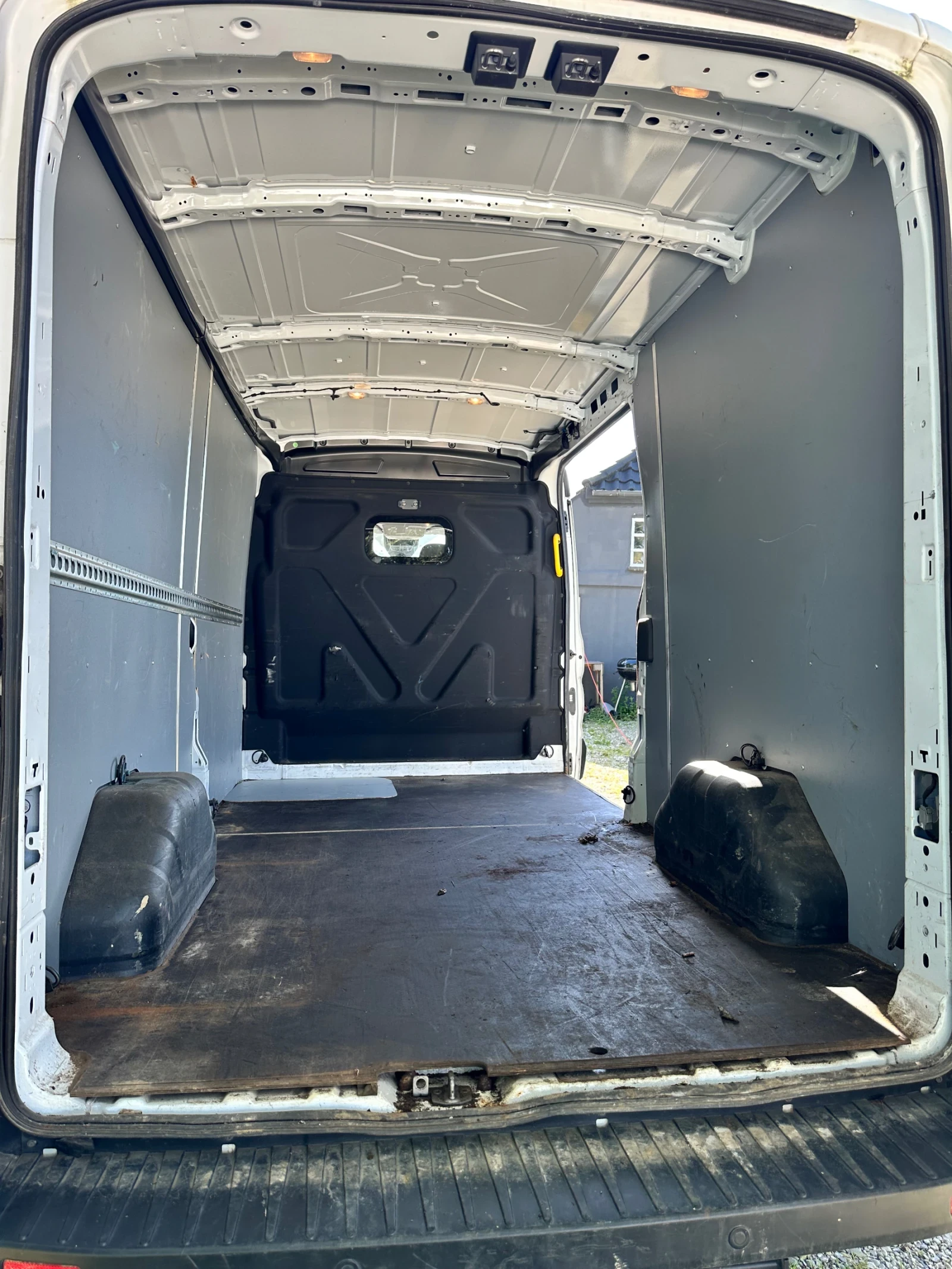 Ford Transit 2.0TDCI  130HK L3H2 - изображение 9