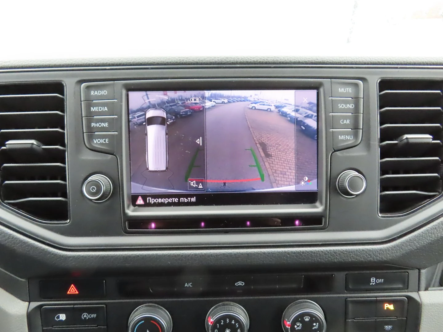 VW Crafter 35 Kasten M 9.9 m3 TDI предно - изображение 7