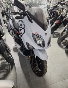  Yamaha T-max