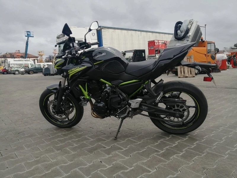 Kawasaki Z 650, снимка 9 - Мотоциклети и мототехника - 47671211