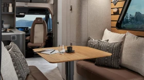 Кемпер HYMER / ERIBA 4X4 Venture S Luxury A-Class, снимка 10