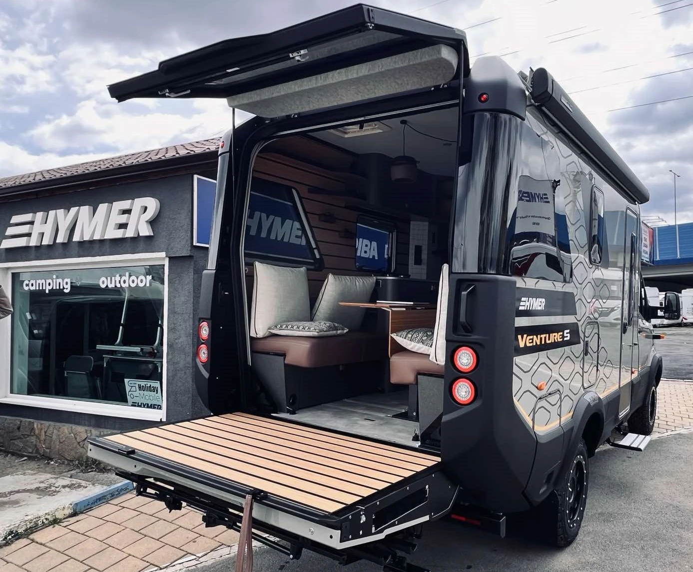 Кемпер HYMER / ERIBA 4X4 Venture S Luxury A-Class - изображение 5