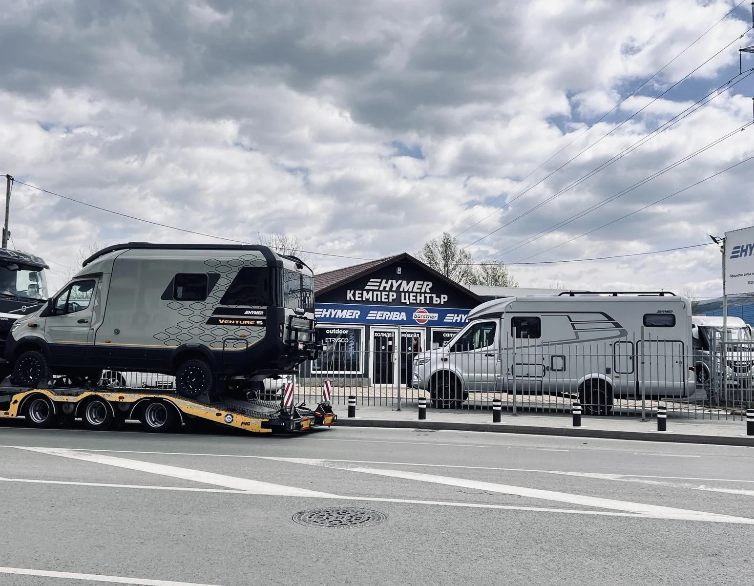Кемпер HYMER / ERIBA 4X4 Venture S Luxury A-Class - изображение 7