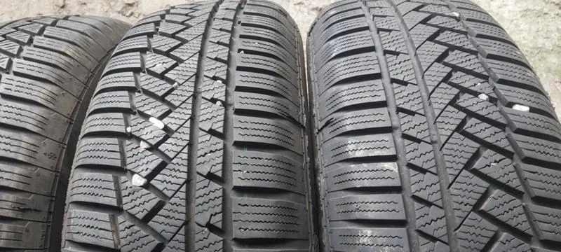 Гуми Зимни 215/70R16, снимка 4 - Гуми и джанти - 35130259