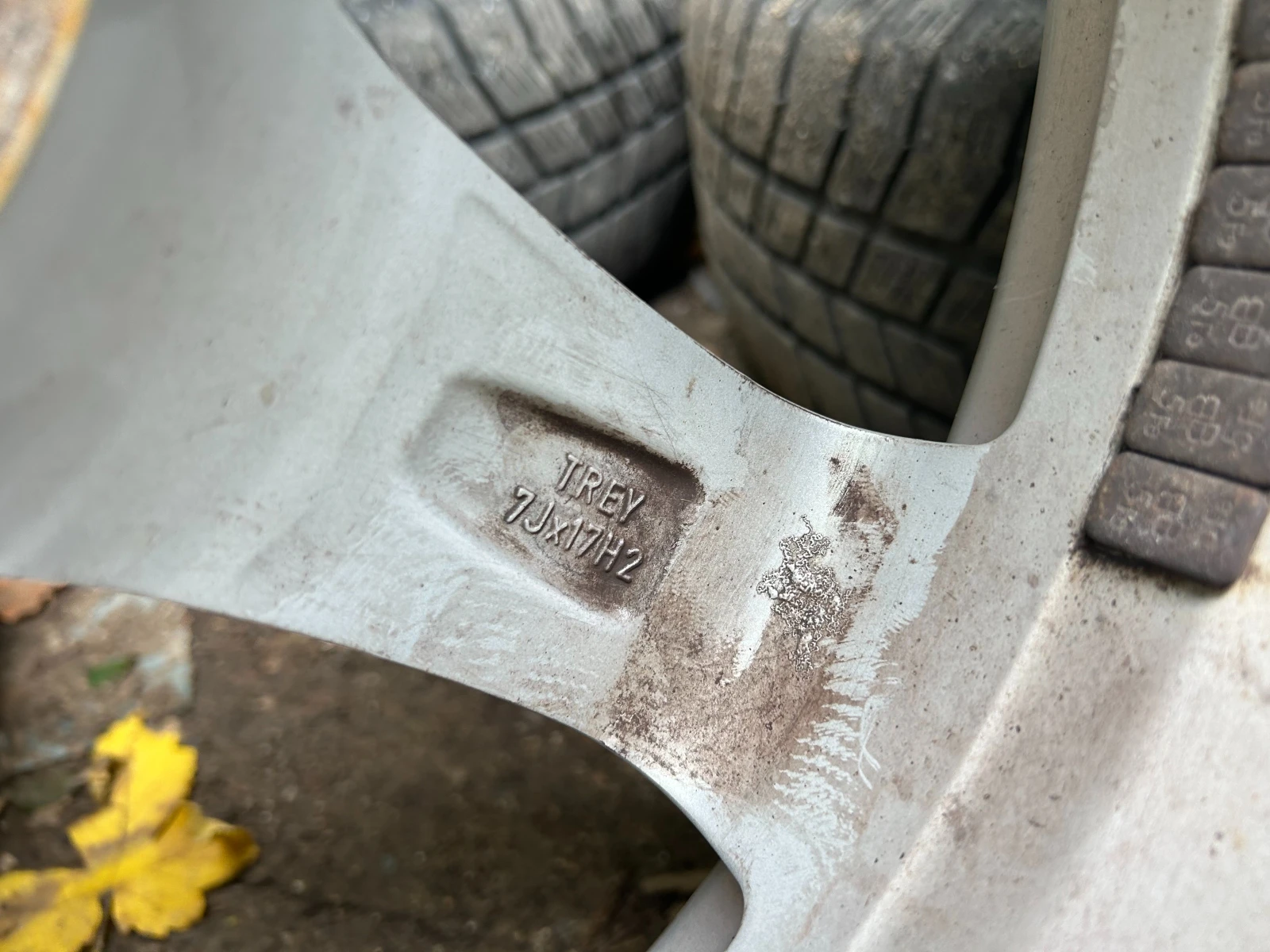 ���� � ������ 225/65R17 | Mobile.bg � ����������� 5