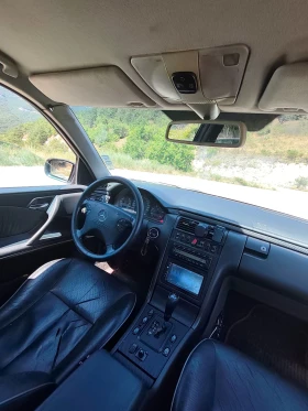 Mercedes-Benz E 320 W210, снимка 13