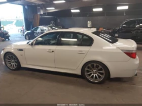 Обява за продажба на BMW M5 V10* HuD* Шибидах* PDC* Клип на мотора ~29 500 лв. - изображение 11