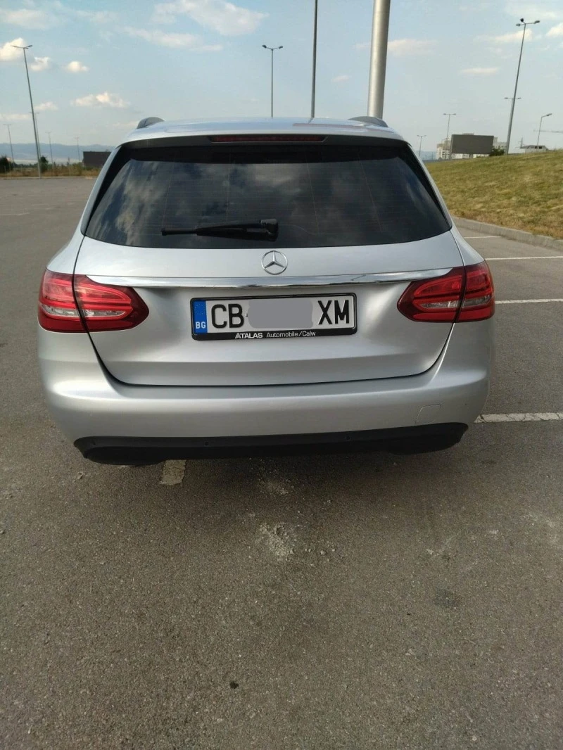 Mercedes-Benz C 220 Комби, снимка 4 - Автомобили и джипове - 47112051