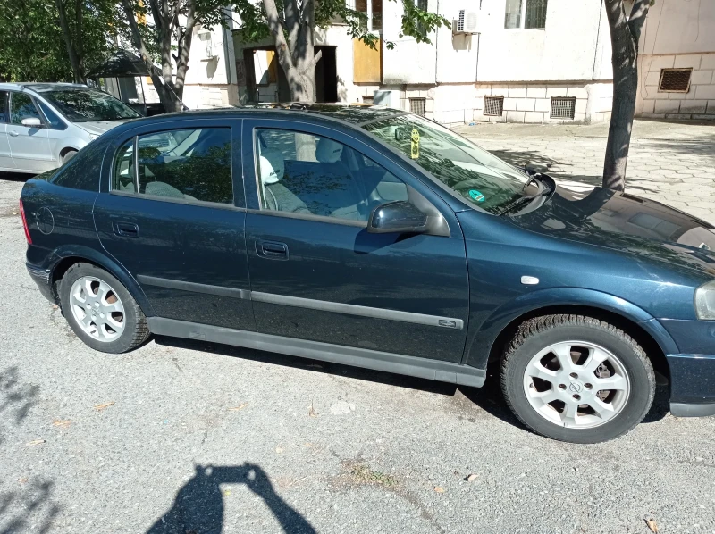 Opel Astra, снимка 2 - Автомобили и джипове - 47496092