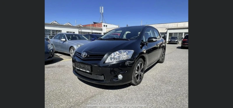 Toyota Auris, снимка 14 - Автомобили и джипове - 47504213