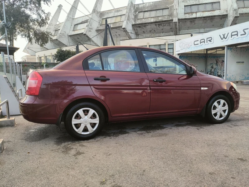 Hyundai Accent 1.5 CRDI, снимка 7 - Автомобили и джипове - 47995578