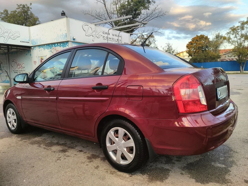 Hyundai Accent 1.5 CRDI, снимка 5 - Автомобили и джипове - 47995578