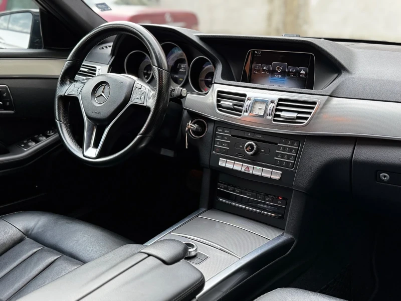 Mercedes-Benz E 220 FULL AMG PACK 9G-tronic, снимка 15 - Автомобили и джипове - 48223551