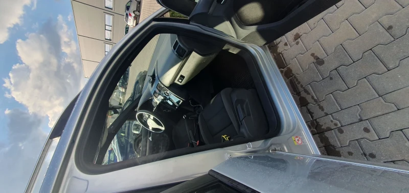 VW Touran, снимка 5 - Автомобили и джипове - 52596735