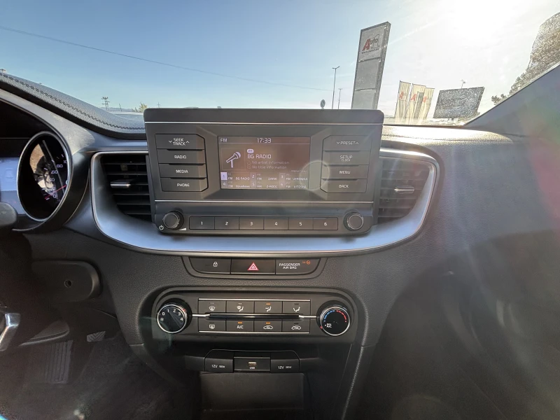 Kia Ceed 1.6 куб. / 115 к.с., снимка 17 - Автомобили и джипове - 51771924