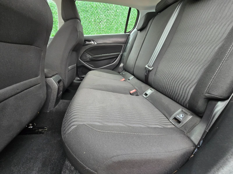 Peugeot 308 1.6Blue HDI* 115к.с.* 6 скорости , снимка 15 - Автомобили и джипове - 52092122