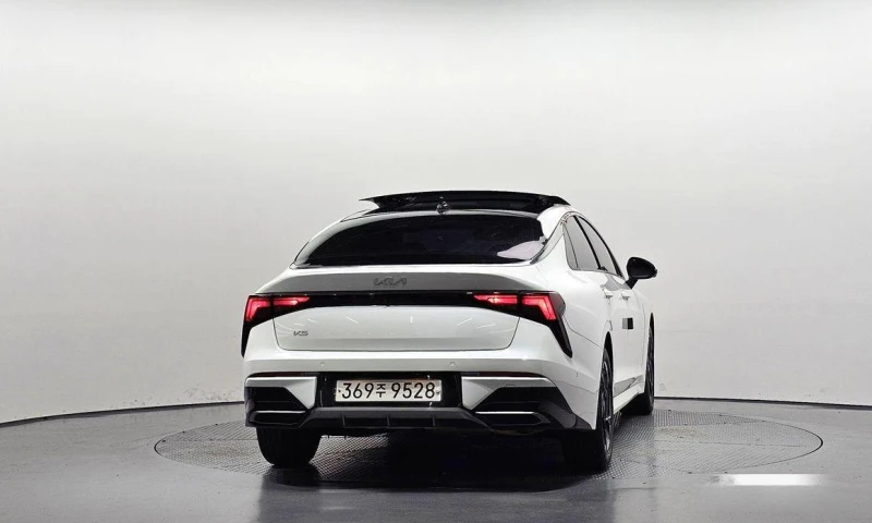 Kia K5 2.0 Noblesse * НАЙ-ДОБРА ЦЕНА В БЪЛГАРИЯ* , снимка 4 - Автомобили и джипове - 52357655