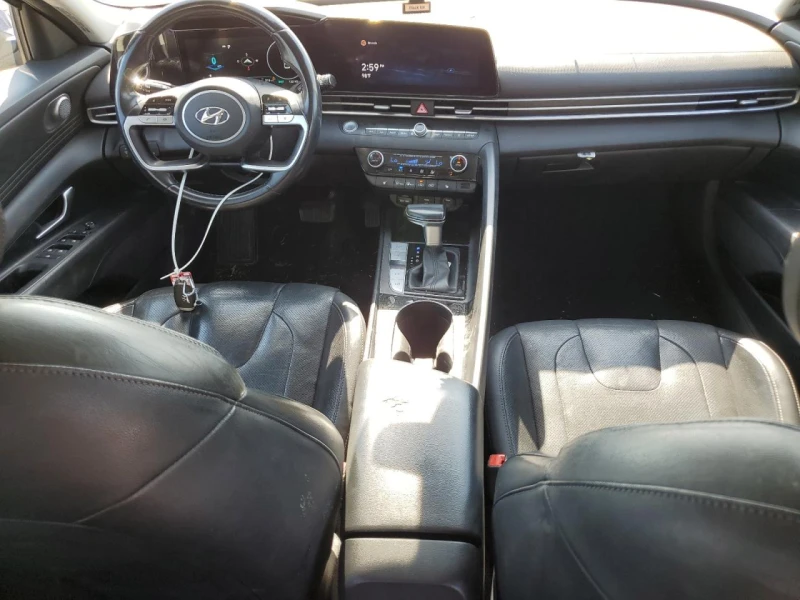 Hyundai Elantra LIMITED, снимка 8 - Автомобили и джипове - 52416160