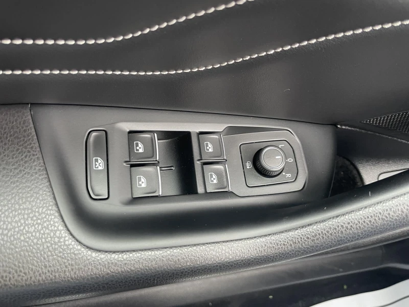 VW Passat VIII Elegance 1.5 TSI 150hp DSG, снимка 13 - Автомобили и джипове - 52752546