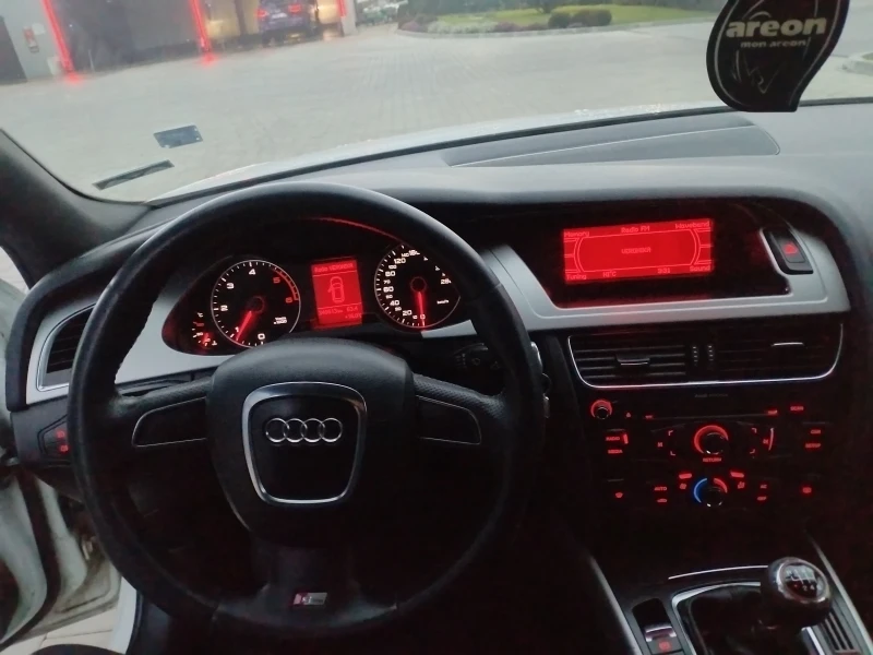 Audi A4 2.0 TDI 143hp 6ск S-line , снимка 15 - Автомобили и джипове - 53012985