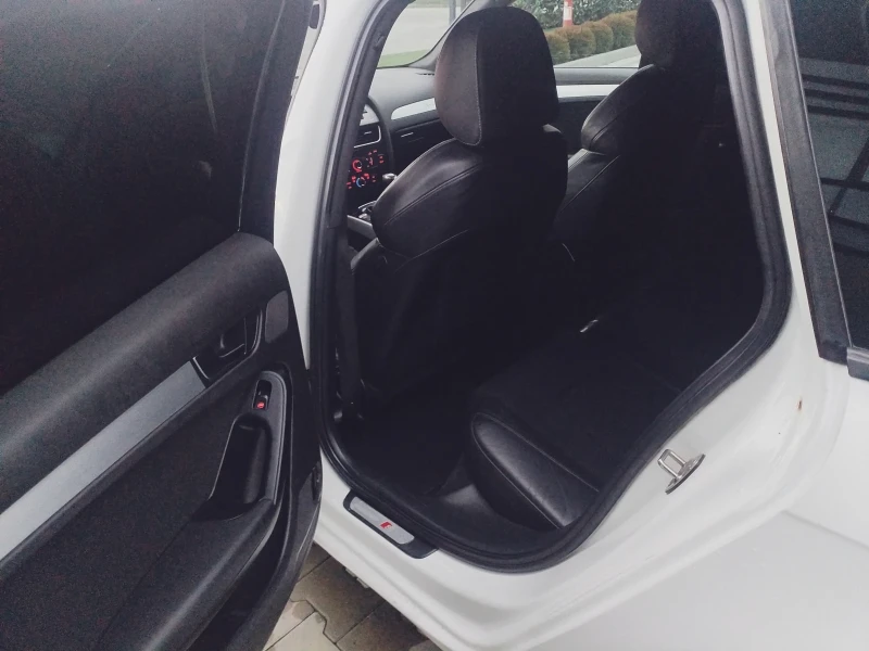 Audi A4 2.0 TDI 143hp 6ск S-line , снимка 16 - Автомобили и джипове - 53012985