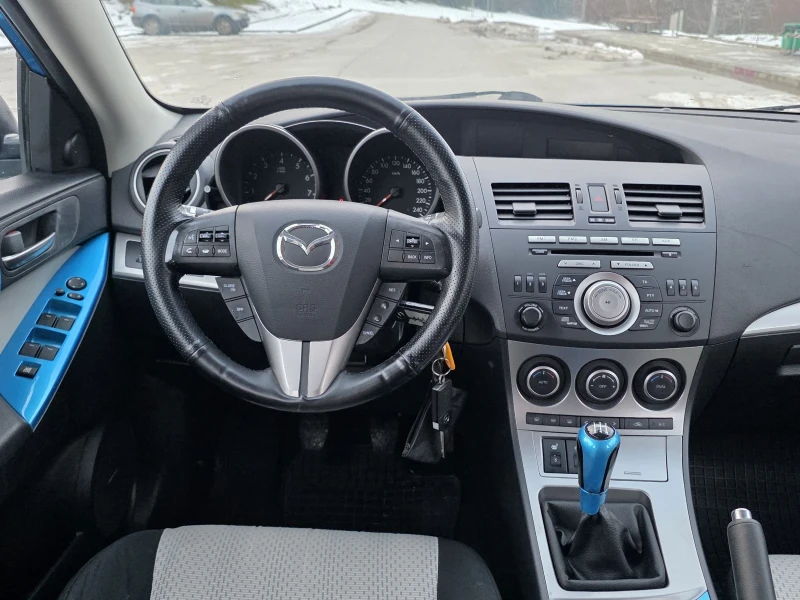 Mazda 3 Sport, снимка 9 - Автомобили и джипове - 53100858