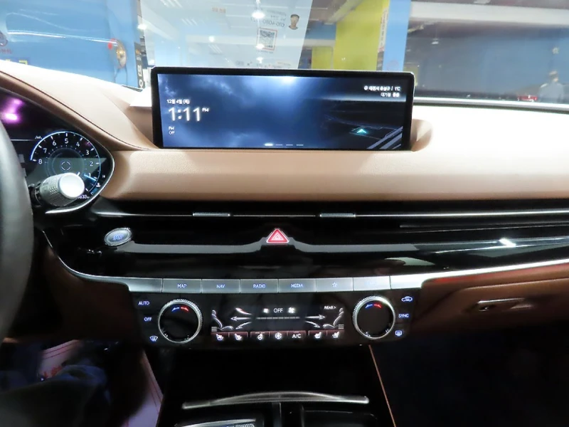 Genesis G80 Гаранция до 2г., Автосервиз, Резервни части сигурн, снимка 13 - Автомобили и джипове - 53575883