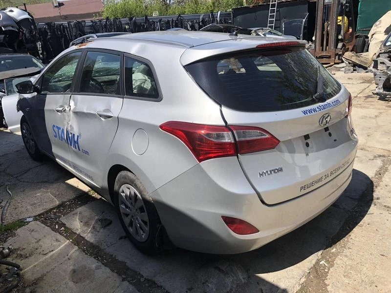 Hyundai I30 1.6 crdi на части, снимка 3 - Автомобили и джипове - 22012091