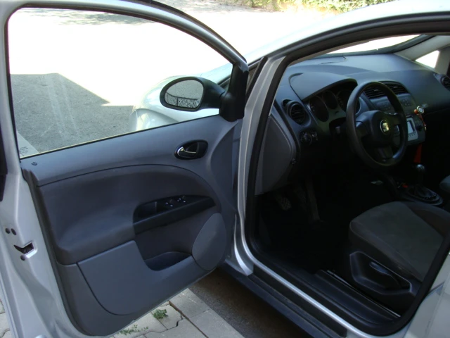 Seat Altea 1.6 ГАЗ - изображение 8