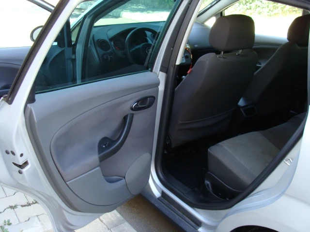 Seat Altea 1.6 ГАЗ - изображение 9