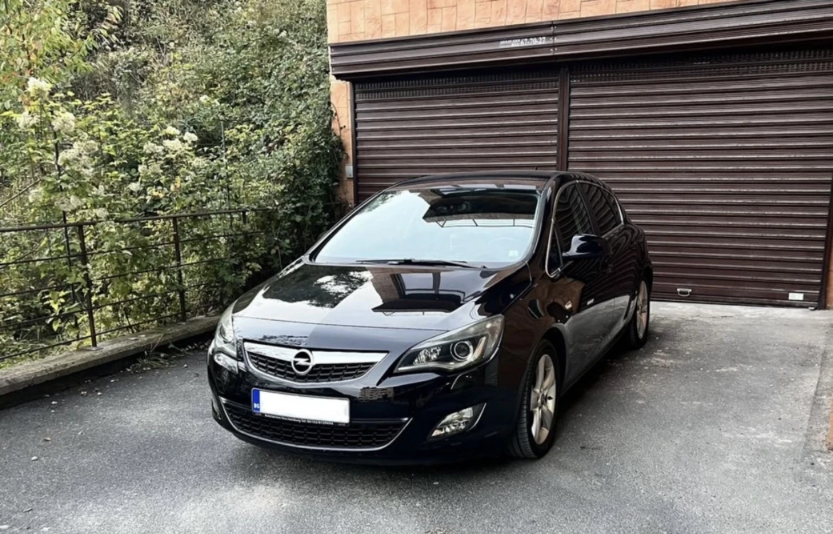 Opel Astra, снимка 1