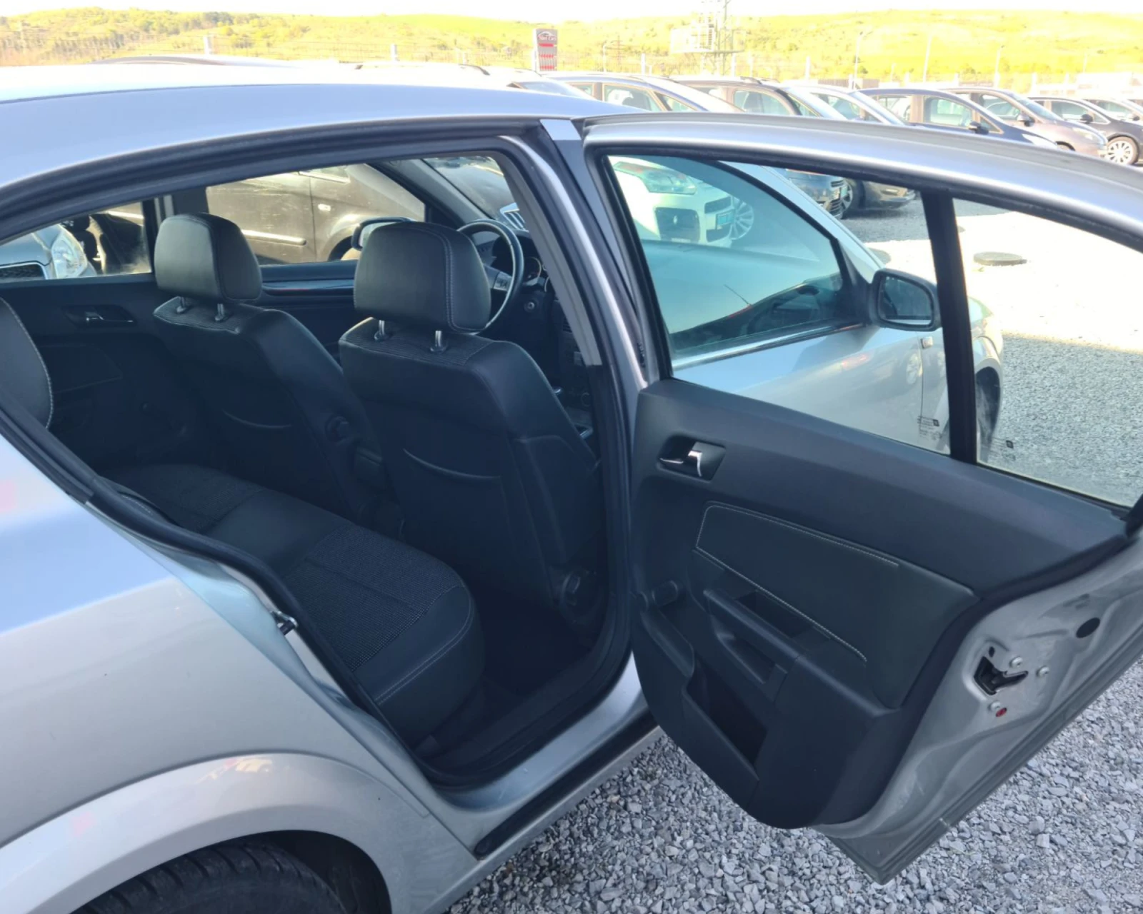 Opel Astra 1.6 BENZIN - изображение 6