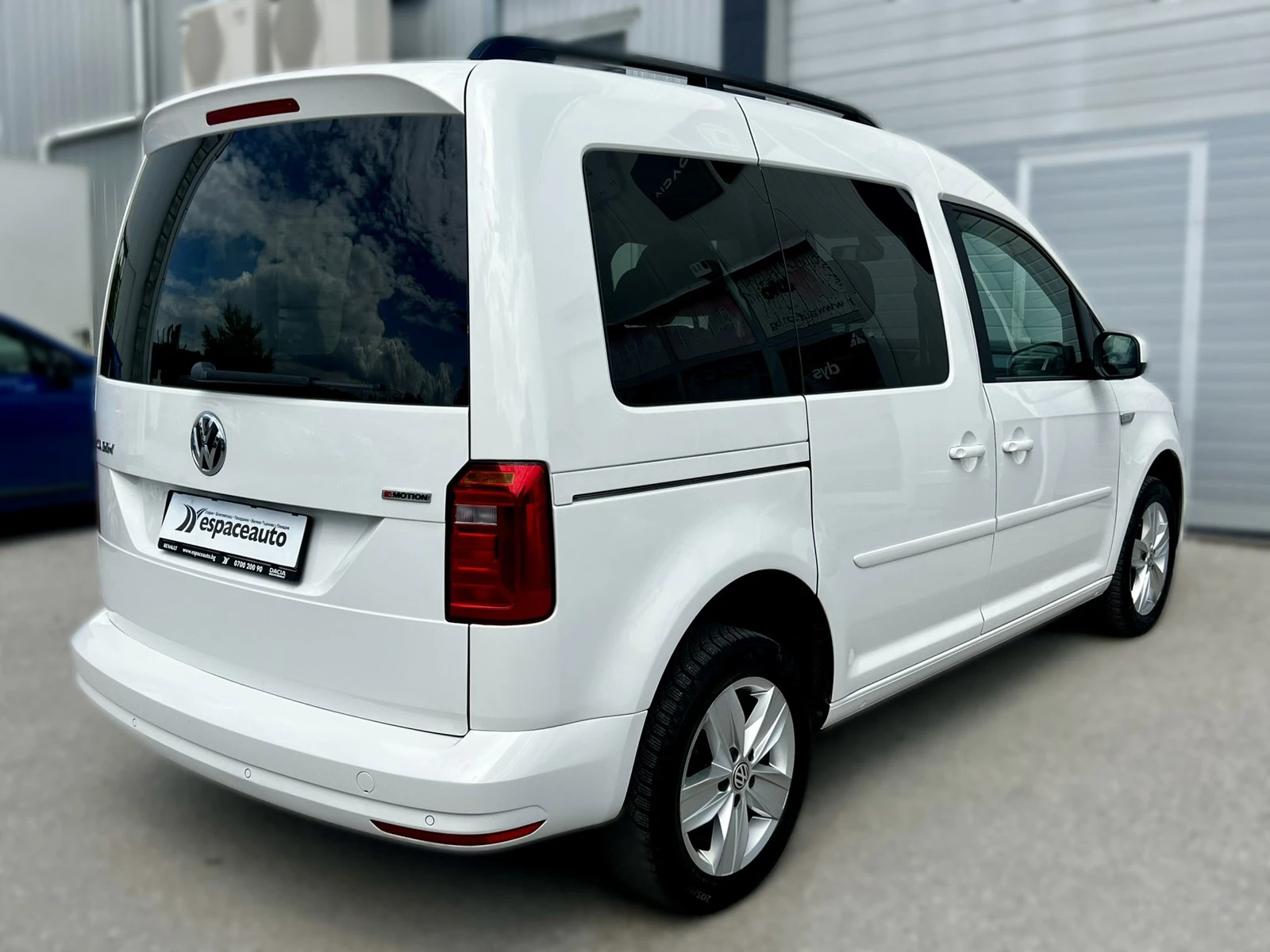 VW Caddy Comfortline 2.0 TDI / 122 к.с. / 4 Motion - изображение 4