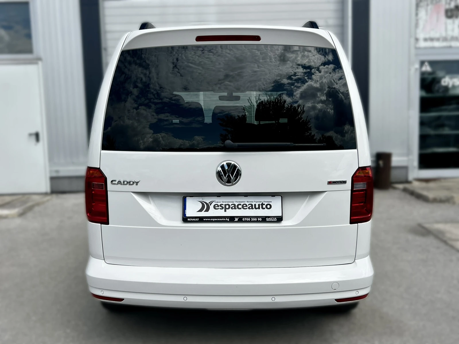 VW Caddy Comfortline 2.0 TDI / 122 к.с. / 4 Motion - изображение 5