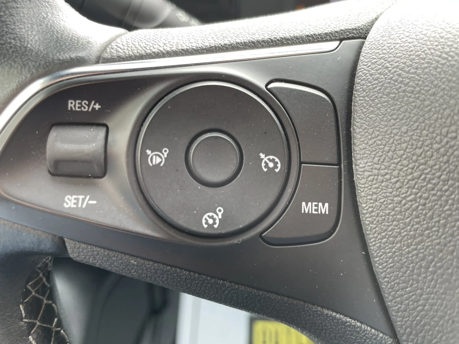 Opel Mokka GS Line, снимка 10 - Автомобили и джипове - 53807937