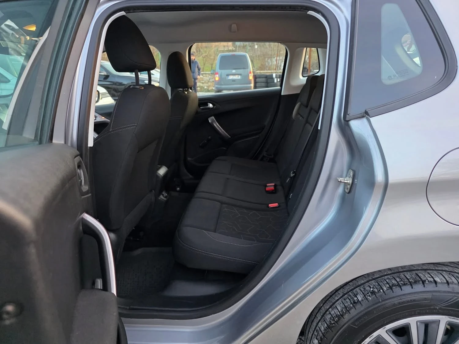 Peugeot 2008 1.6HDI 95K.C. / НАВИГАЦИЯ / ПАРКТРОНИК /  - изображение 7