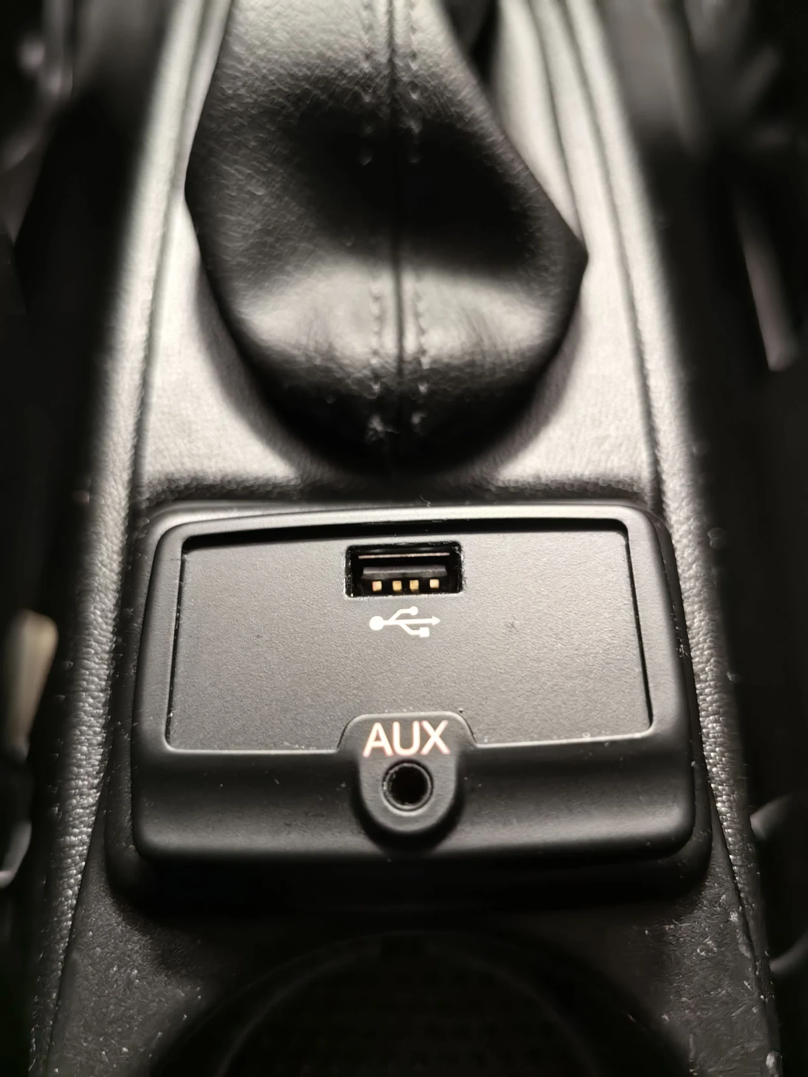 Alfa Romeo MiTo 1.4T* EURO6* SWISS* ����* ��������* AUX* USB*  | Mobile.bg � ����������� 14