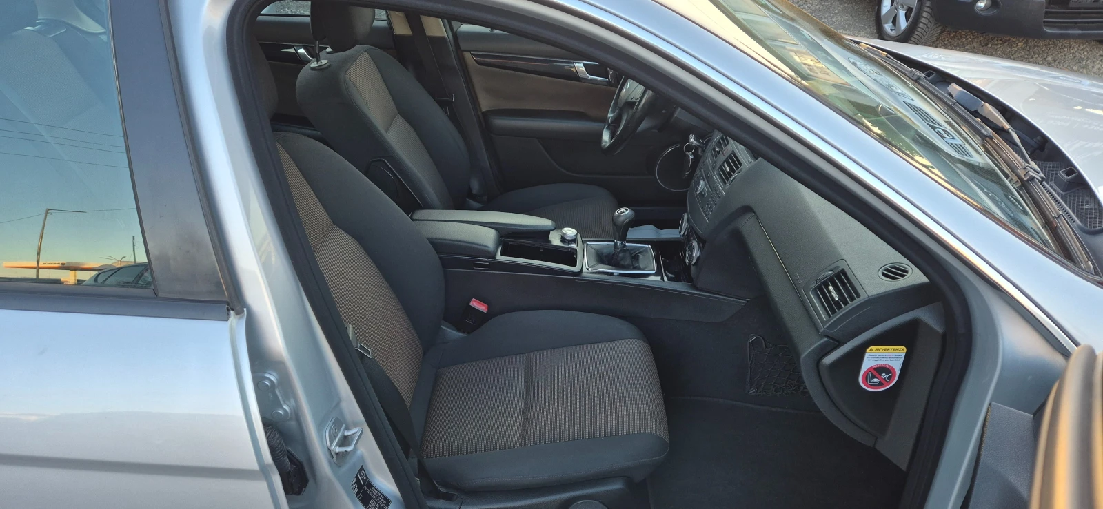 Mercedes-Benz C 220 2.2CDI, снимка 15 - Автомобили и джипове - 53803498