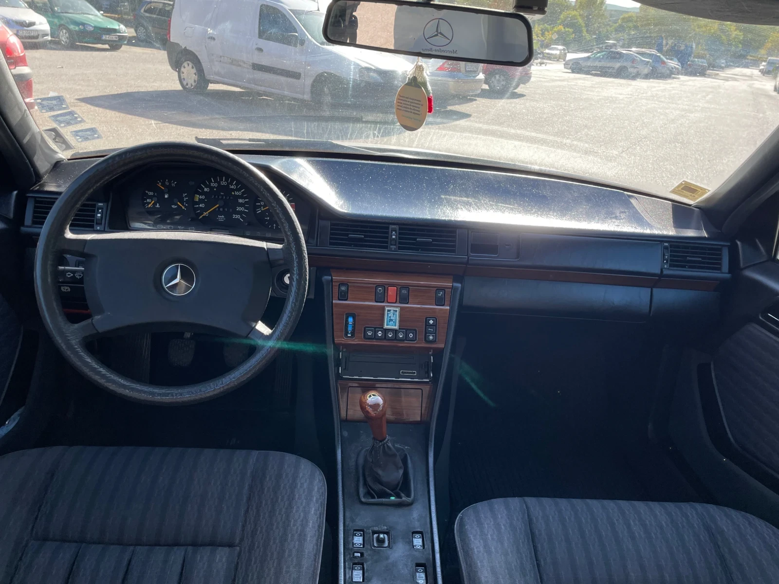Mercedes-Benz 124, снимка 6 - Автомобили и джипове - 53849094