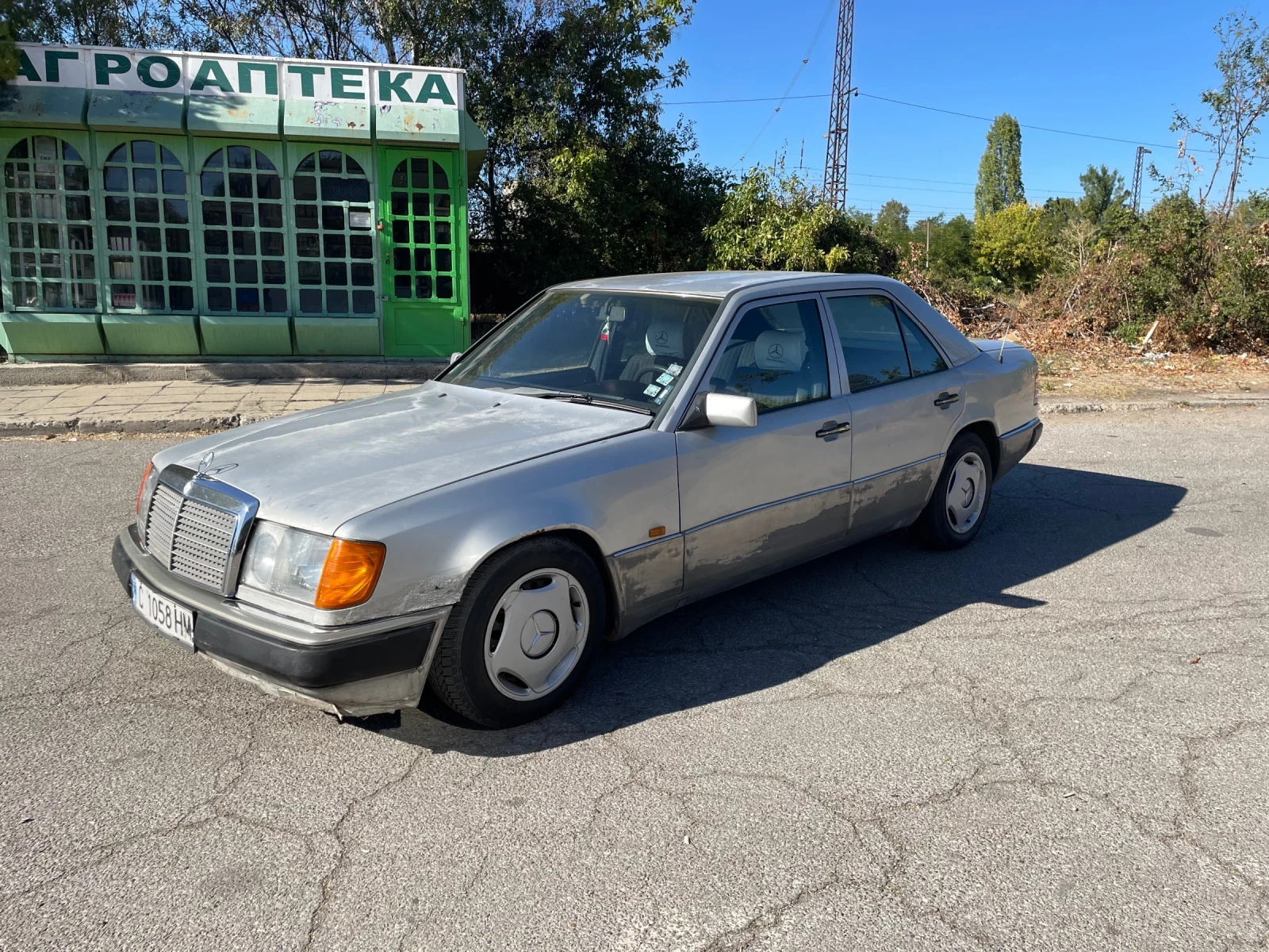 Mercedes-Benz 124