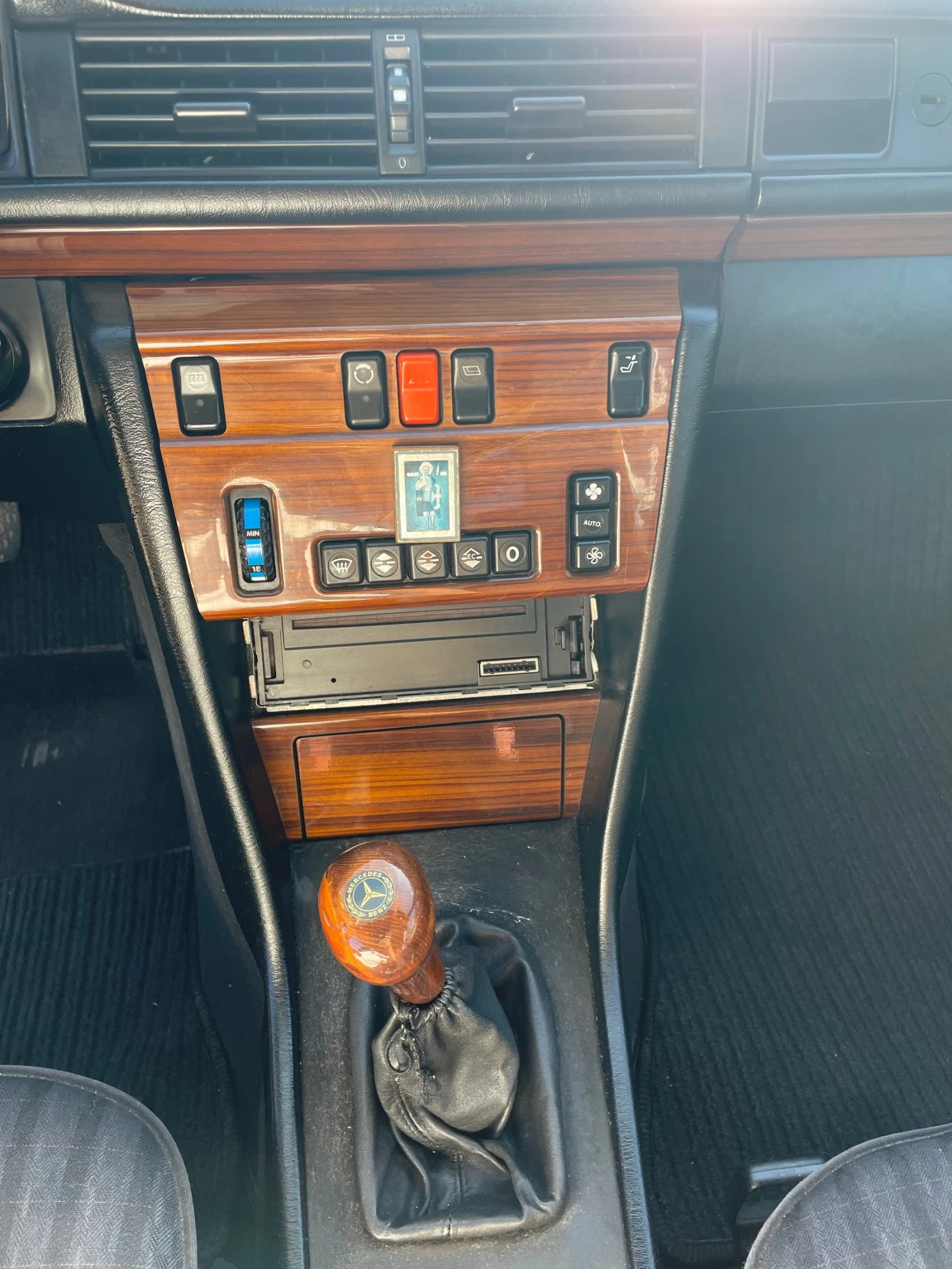 Mercedes-Benz 124, снимка 16 - Автомобили и джипове - 53849094