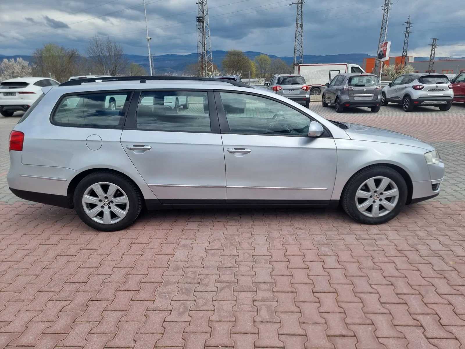 VW Passat 2.0 TDI , снимка 6 - Автомобили и джипове - 53946478