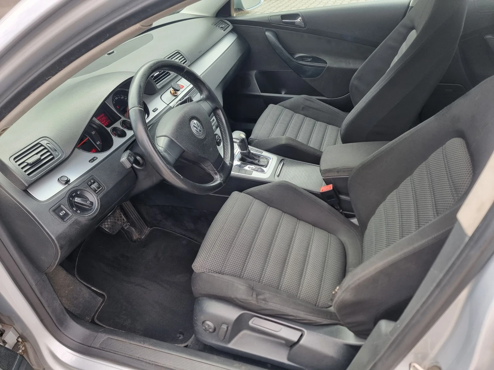 VW Passat 2.0 TDI , снимка 10 - Автомобили и джипове - 53946478