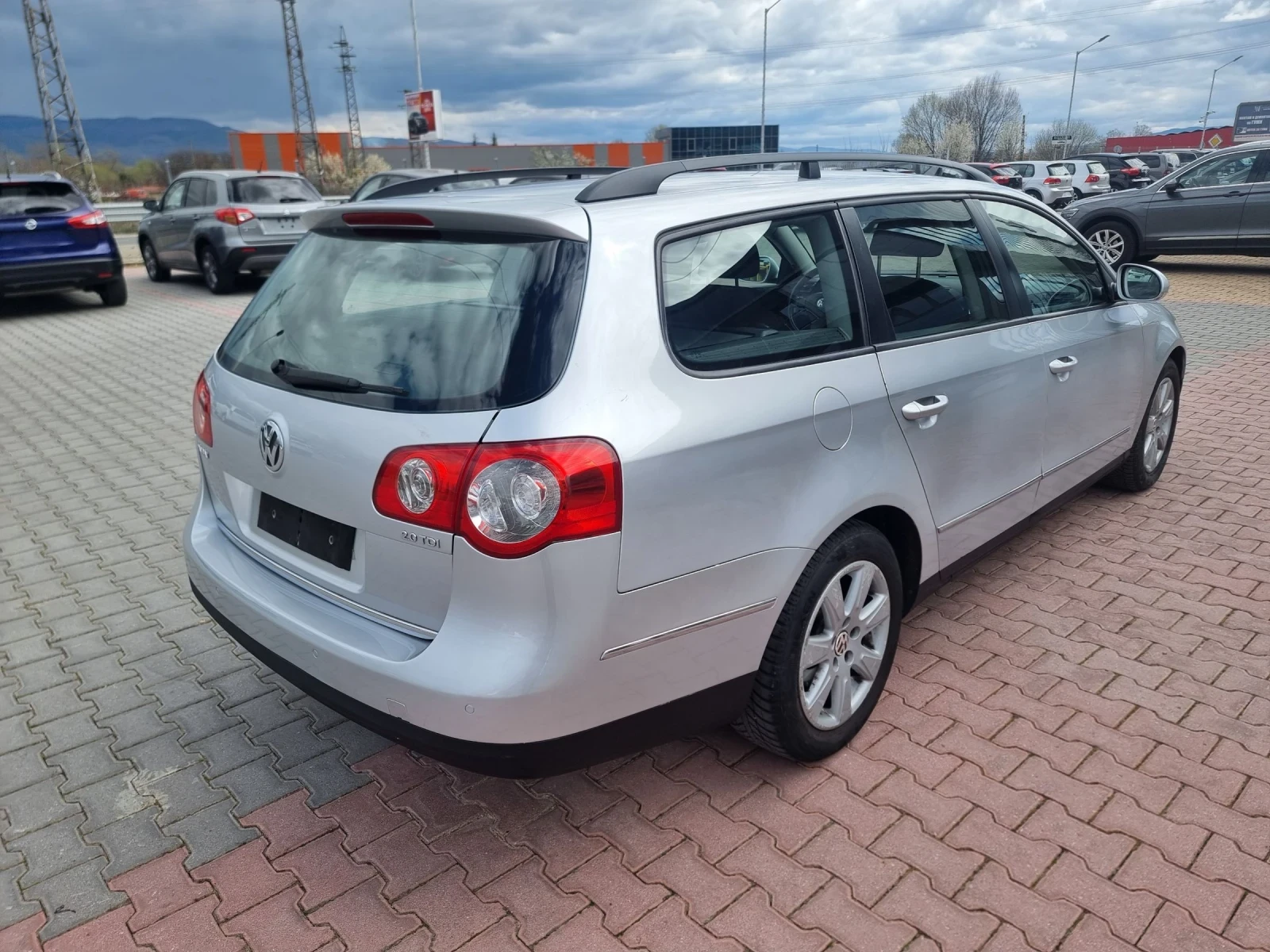 VW Passat 2.0 TDI , снимка 5 - Автомобили и джипове - 53946478