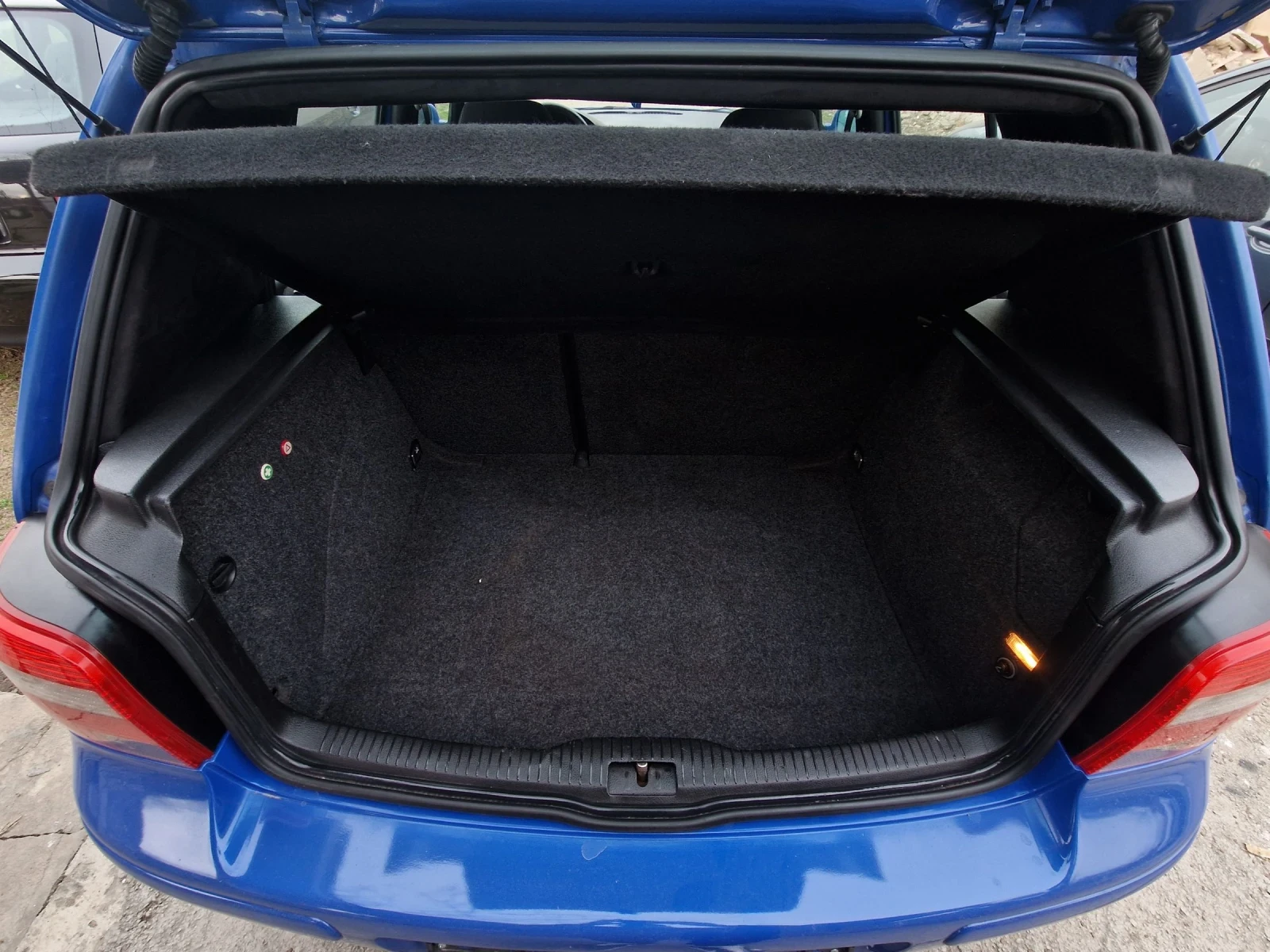 VW Golf 1.9TDI 90к.с., снимка 13 - Автомобили и джипове - 53961342