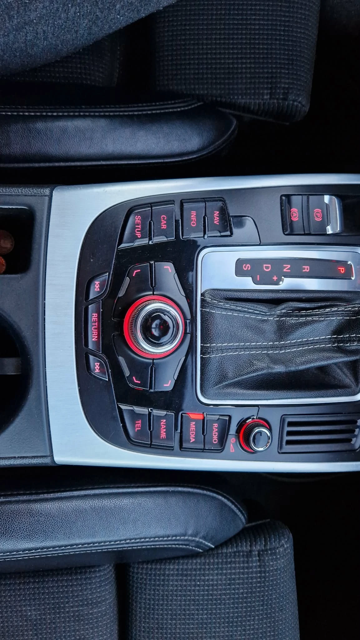 Audi A5 3.0 TDI, снимка 9 - Автомобили и джипове - 54029311